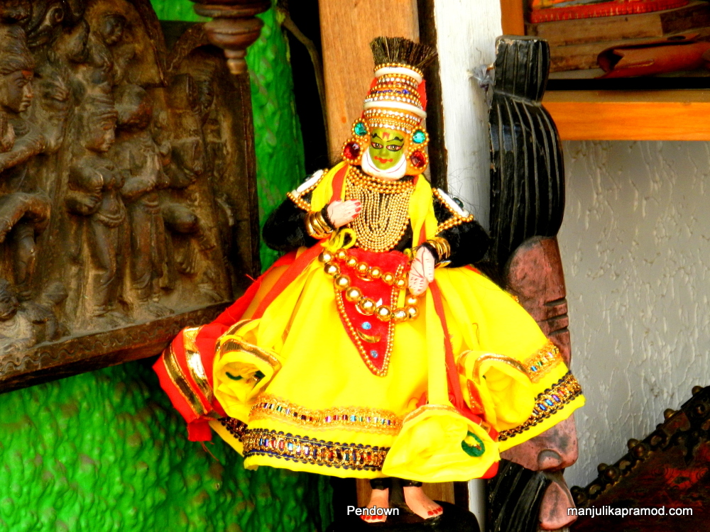 Day 1 in Kochi: My Random and Colorful Clicks