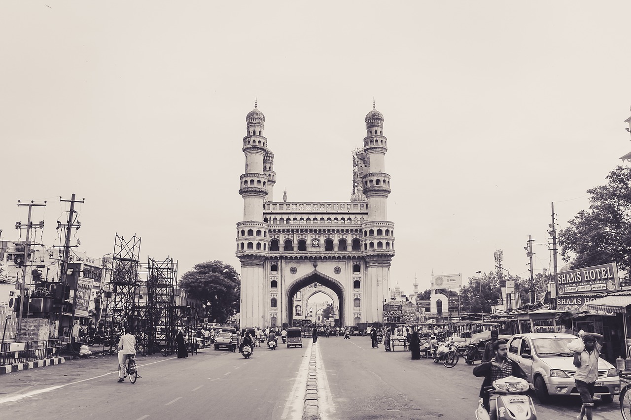 A Weekend Trip to Hyderabad Under 10 Grands. Here’s How You Can Too!