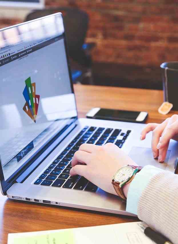 Corporate Storytelling Reimagined: Transforming Annual Reports into Short Video Narratives